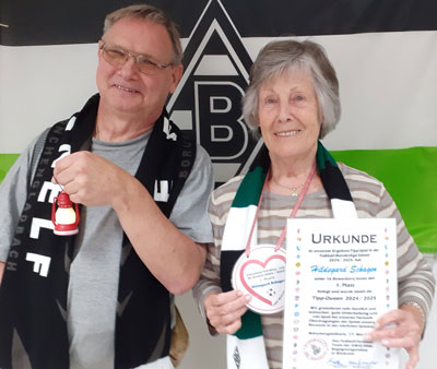 Die ‚Tipp-Queen‘ Hildegard Schagen und Achim Rumey | Foto: AWO/ki