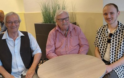 Max Auerbach (im Bild rechts) mit dem ÖDP-Kreisvorsitzenden und Bundesvorstandsmitglied Prof. Dr. Einsiedler (Bild Mitte) und Franjo Schiller, Mönchengladbach (links im Bild) | Foto: ÖDP