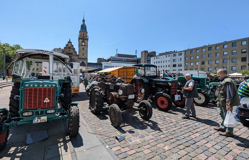 Wochenmarkt und Oldtimer | Foto: © Stadt MG