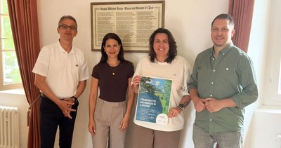 v. l.: Stephan Kunz (NRW.BANK), Alana Voigt (impuls.RheinKreisNeuss), Carolin Voigt (Stadt Jüchen), Florian Mikulla (Schrott- und Metallhandel Willi Jenner GmbH) | Foto: Stadt Jüchen