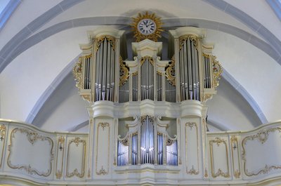 Blick auf die Orgel