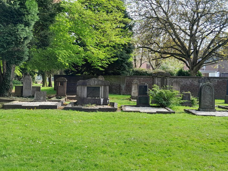 Bildserie: Führung über den jüd. Friedhof in Wickrath