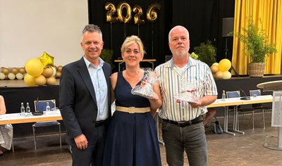 BM Christian Pape mit den neu ernannten Amtsträgern