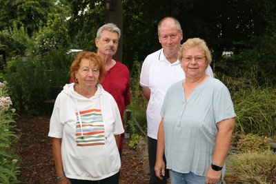Im Bild (v. l.): Angelika Aust (Vorsitzende), Roland Aust (Kassierer), Josef Klein (2. Vorsitzender) und Ingeborg Klein (Fachberatung). Nicht im Bild: Michael Thomaßen (Schriftführer). | Foto: Werner Erkens